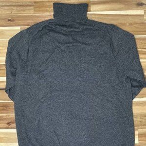 Gray Turtleneck, Size Medium